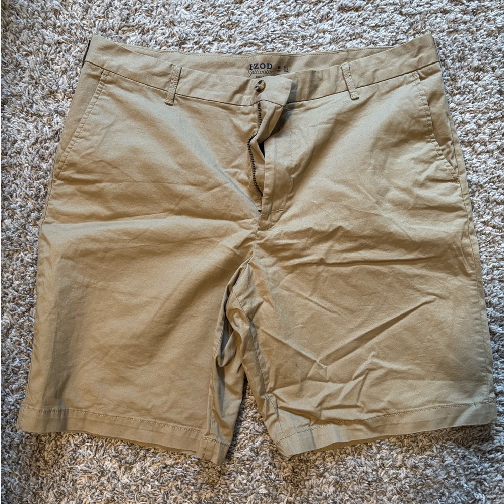 Izod Men's Khaki Flat Front Shorts